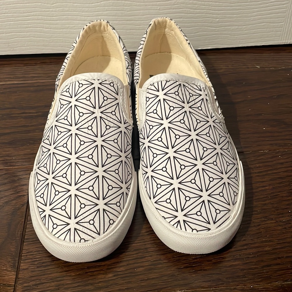 Printed village slip on sneakers
